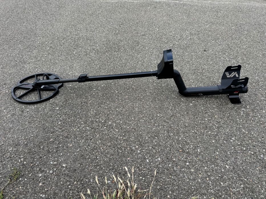 Металошукач Minelab E-trac