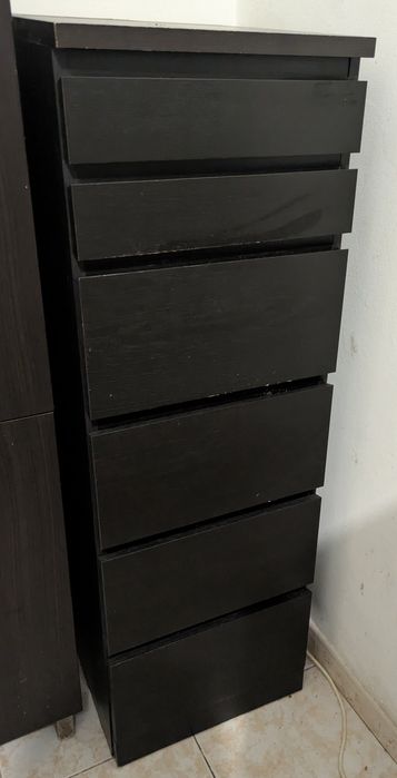 Cómoda MALM preta 6 gavetas