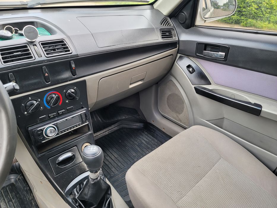 Автомобіль Geely CK