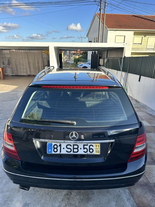 Mercedes-Benz 220 — fotografia 3