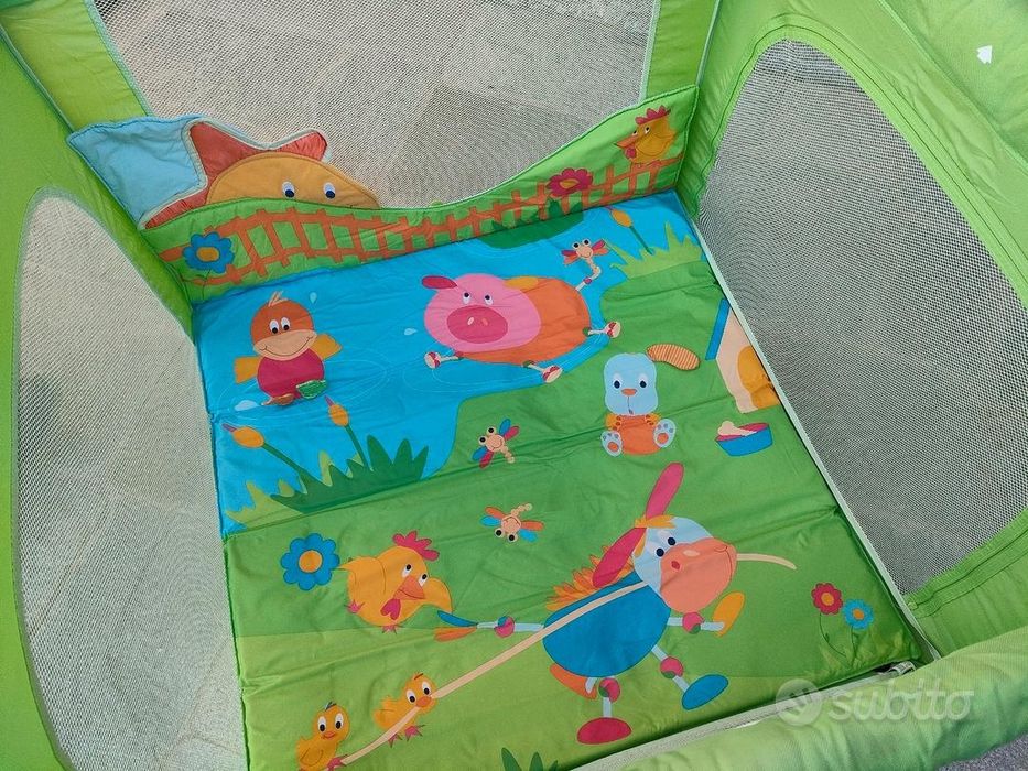 Parque Chicco bebê brincar