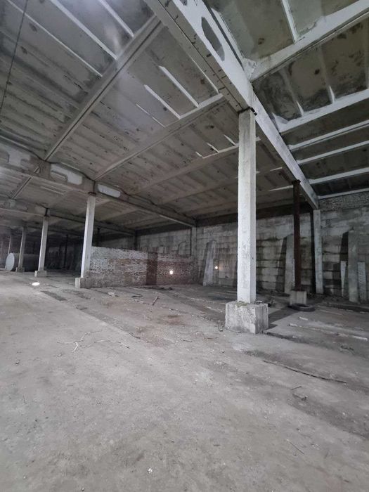 Здам приміщення Корнин, 3200 м.кв.