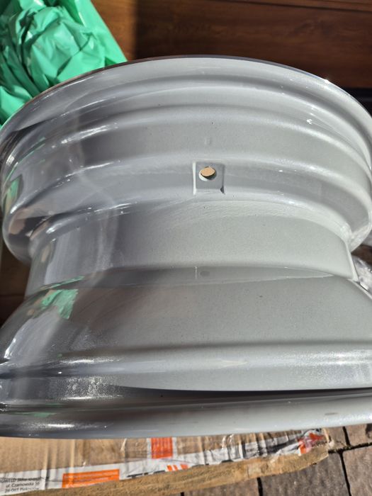 Sprzedam piękne felgi Lorisner RS90 Felgi po profesjonalnej renowacji.