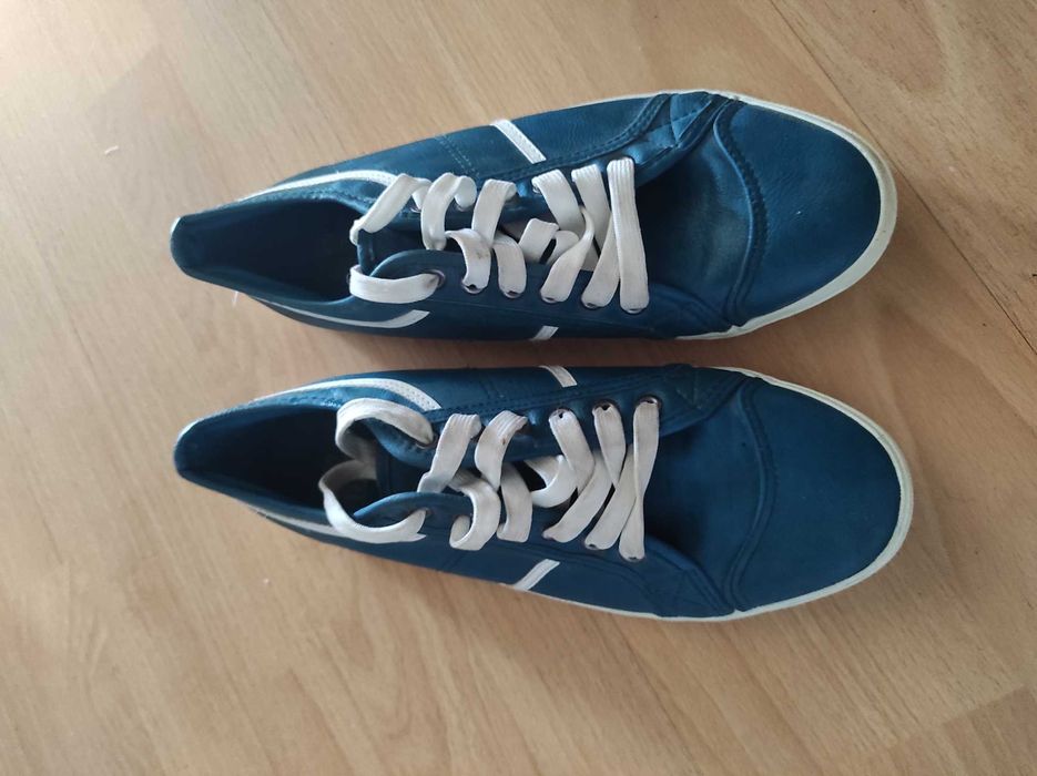 Buty sportowo-eleganckie niebieskie r. 42