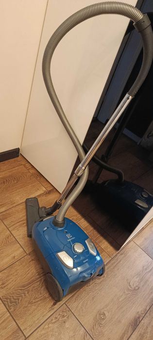 odkurzacz Electrolux EEG41CB