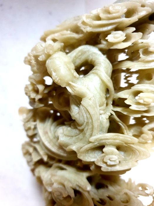 Magnífica antiga escultura asiática Deusa Guanyin em pedra de sabão