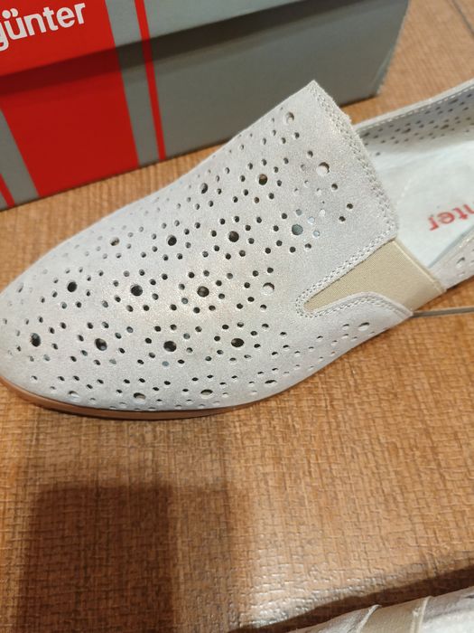 Туфлі літні бежеві 40 розмір з перфорацією б/в