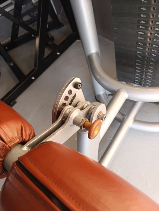 Lat Pull down Matrix445037374919168001