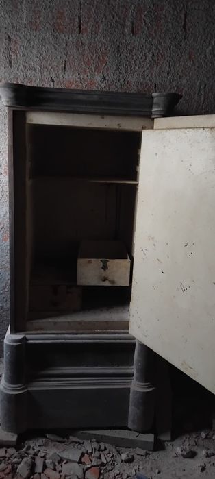 Vendo cofre antigo
