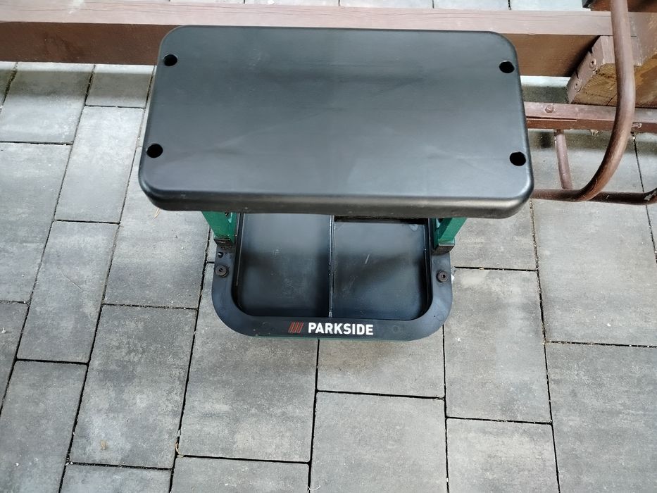 Krzesło warsztatowe na kółkach Parkside