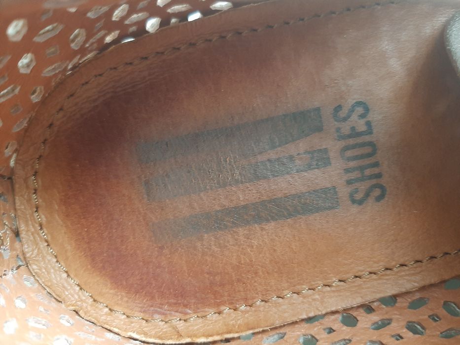 Sapatos n 39 dourados