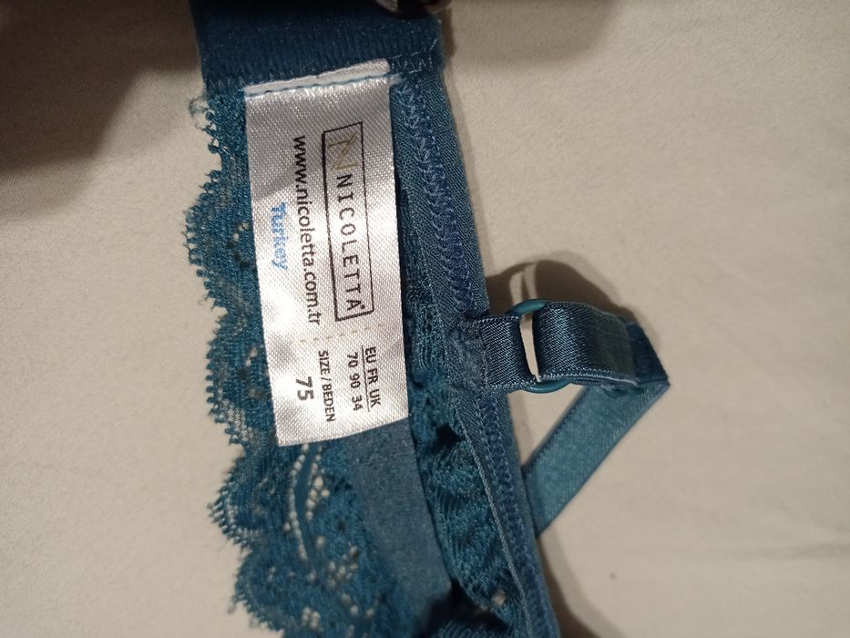 Бюст мякий без кісточок