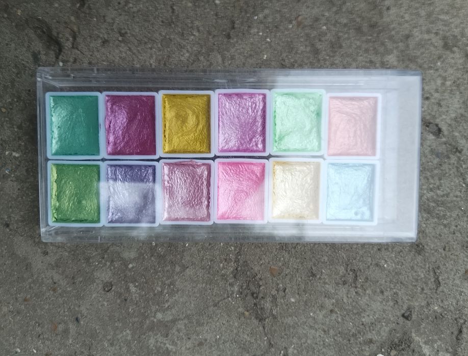 Продам перламутровые краски новые