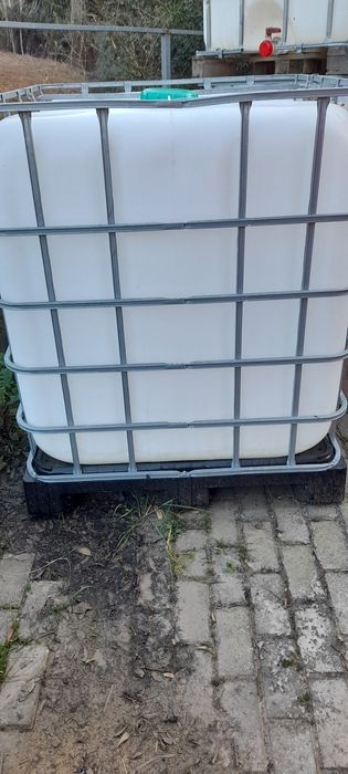 I B C deposito de 1000 litros