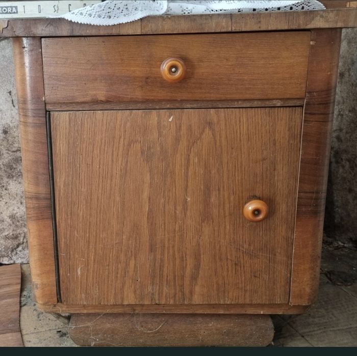 Stolik nocny szafka retro