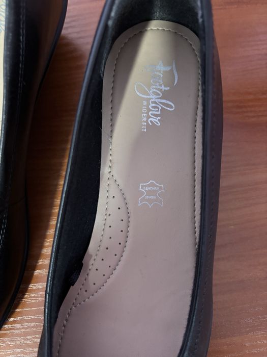 Жіночі шкіряні балетки Footglove, 38 розмір