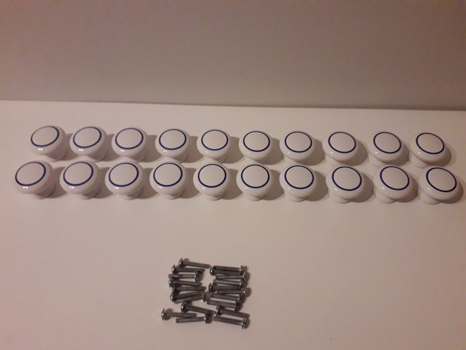 Kitchen Cabinet Pulls