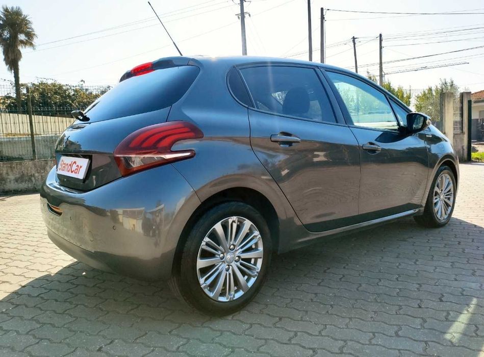 Peugeot 208 1.6HDI Style