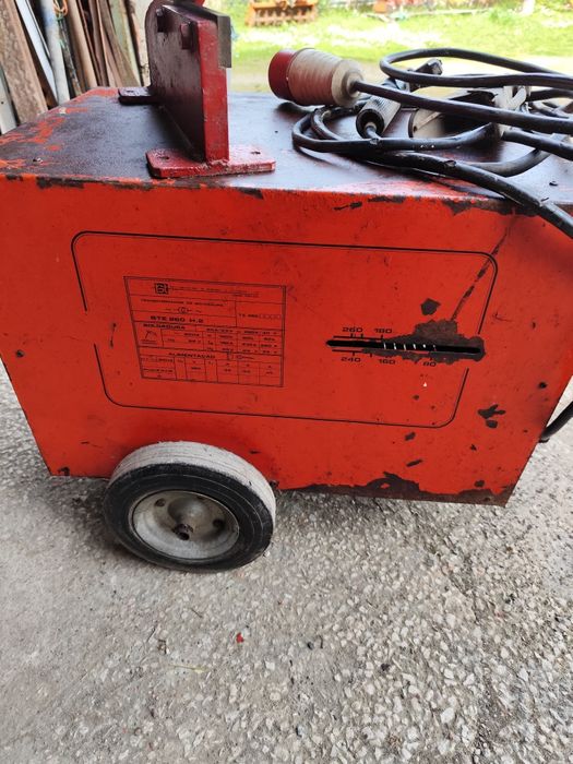 Máquina soldar trifásica RST modelo 260 H2 e guilhotina manual