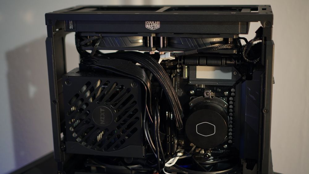 Mini Komputer 5 9600X/6900XT/B650i/48GB DDR5/Mini ITX/AiO/SFX/Wysylka