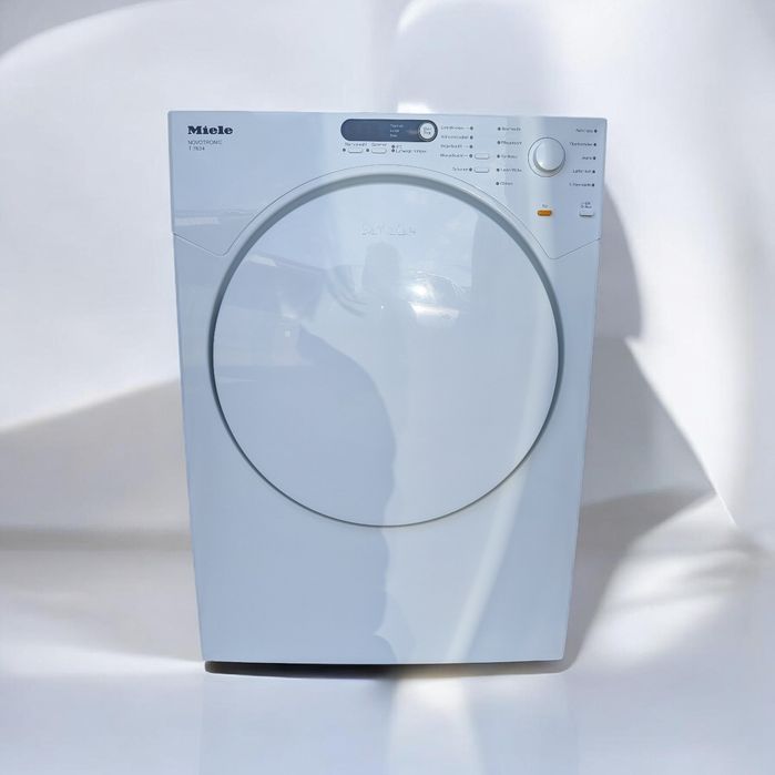 Вентиляційна Сушильна машина Miele Novotronic  T7634 / сушка Б/В