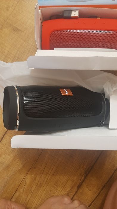 Продам музичні колонки Charge mini 3