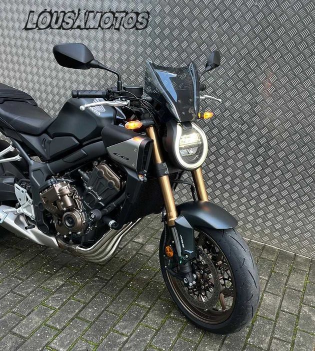 Honda CB650R E-Clutch