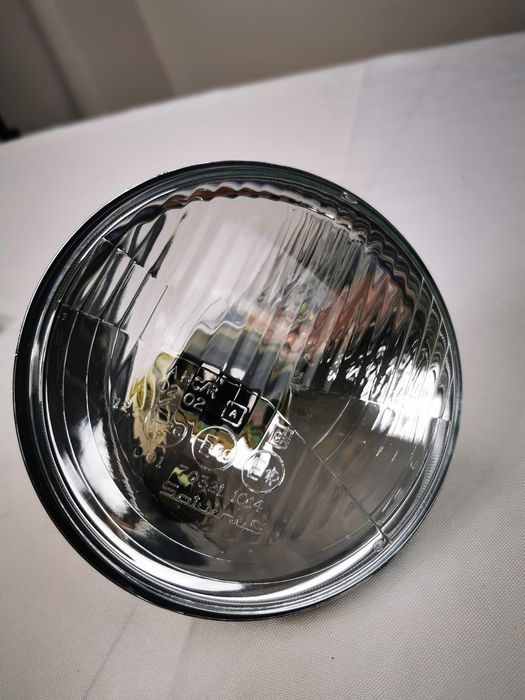 Przednia lampa wkład H4 SATURNUS Nowa uniwersalna