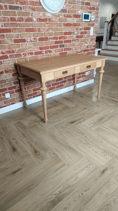 WYPRZEDAŻ Biurko dębowe 140/80/80 lity dąb nogi toczone