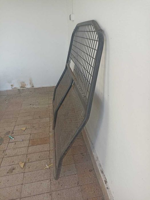 Przegroda bagażnika T4 2,5 TDI