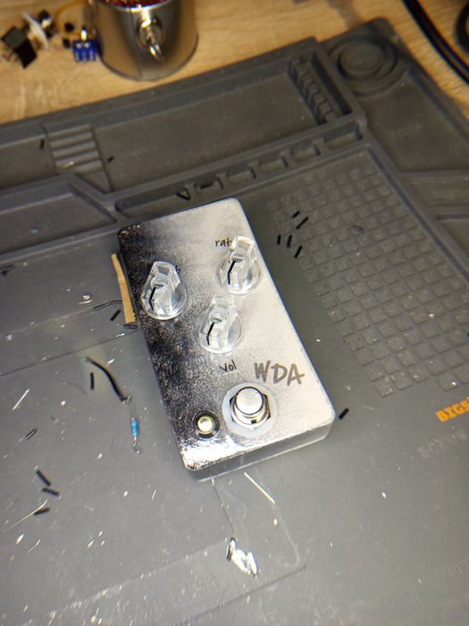 WDA - 70s tremolo efekt gitarowy