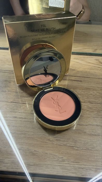 продам рум’яна YSL