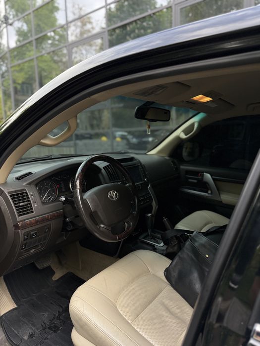 Land cruiser 200 4.5D