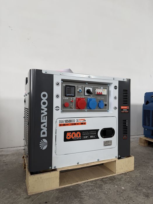 Дизельний генератор Daewoo DDAE10500DSE-3G