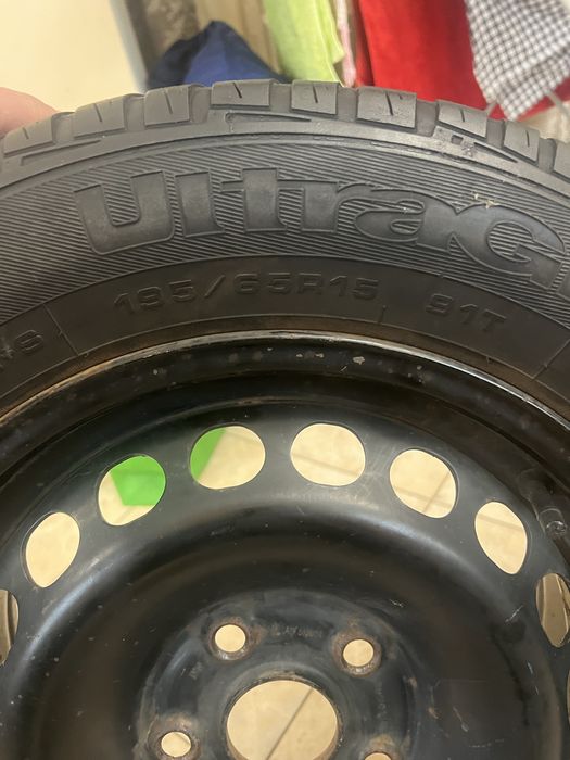 Продам запаску на авто
