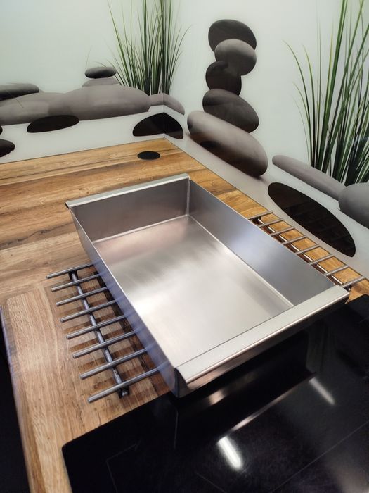 Brytfanna nierdzewna