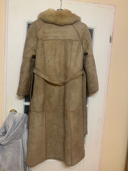 Długi naturalny kożuch