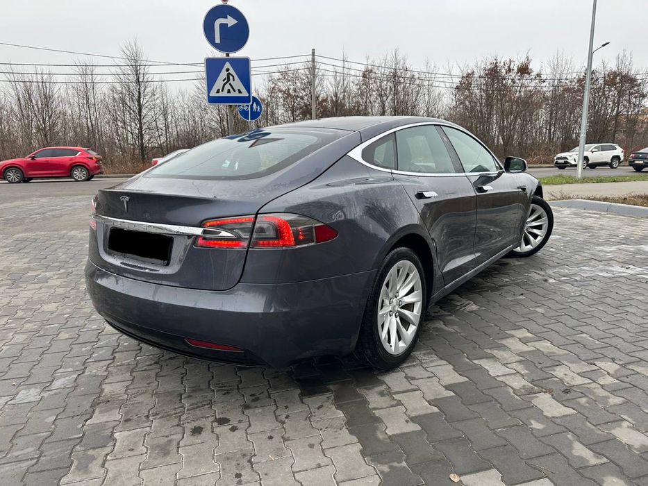 Tesla model S 75D 2018