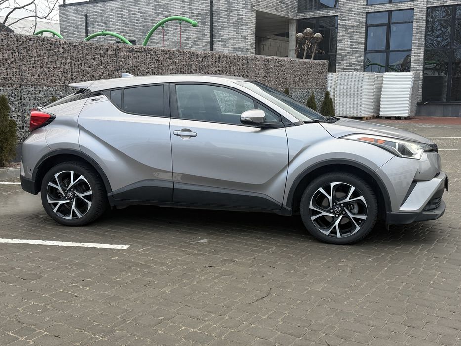 Продам tayota c-hr