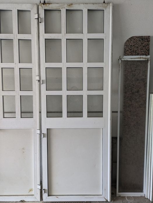 Porta, 235cm x 70cm, com fechadura de deitar fechos mais painel