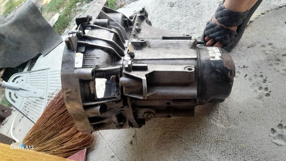 Коробка передач Рено Кенго