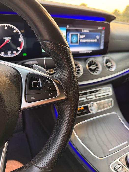 Mercedes-Benz  E 220d Coupé AMG Line Nacional