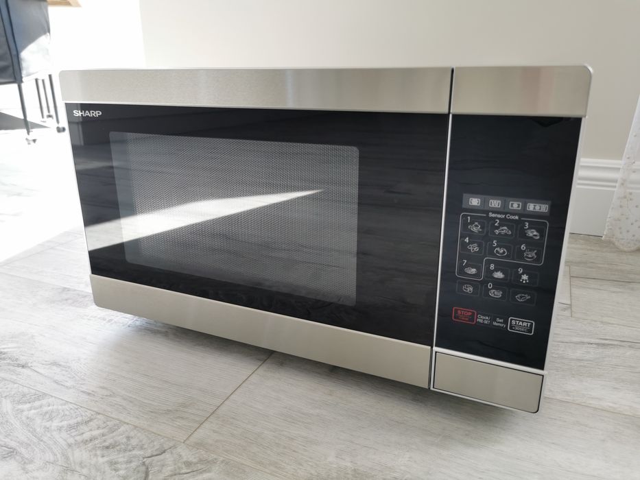 Mikrofala SHARP R956INW