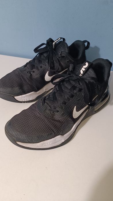 Tenis Nike Alpha Trainer 5 usados