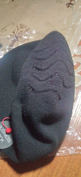 Продам новый берет 56 р.