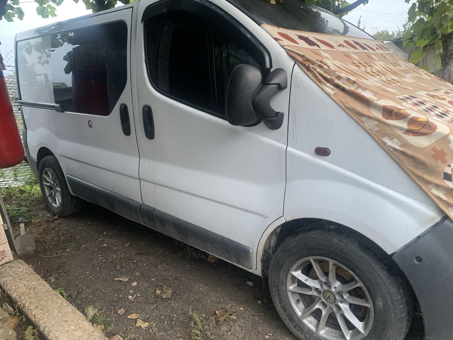 Опель віваро 1,9