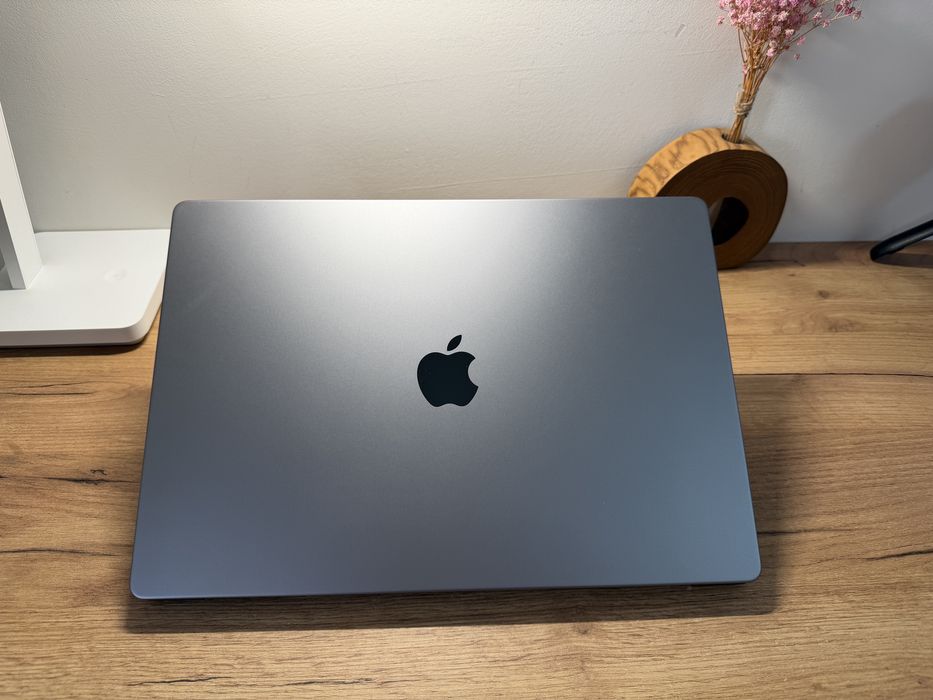 MacBook Pro 2021 16’ 32GB RAM 512GB SSD