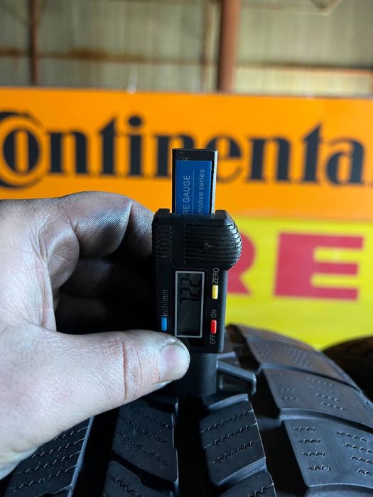 Шини 235/40 r18 95V Nexen зима 4шт 2023рік  (1448)