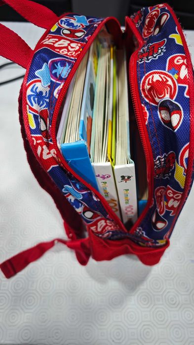 Livros infantis QUATRO TUDO