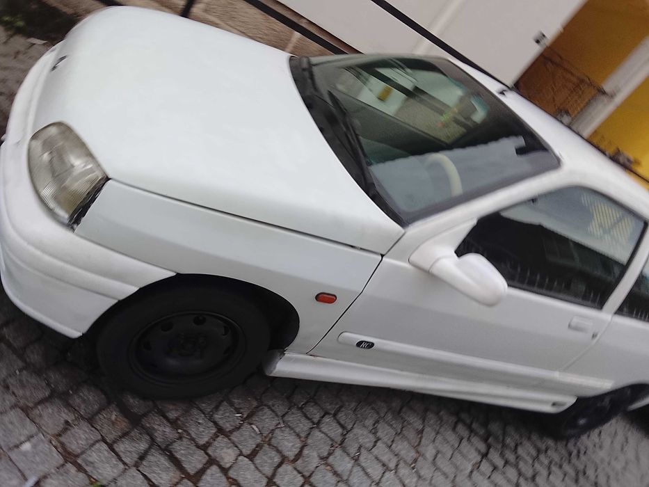 Carro Renault Clio 1.9 — photo 2